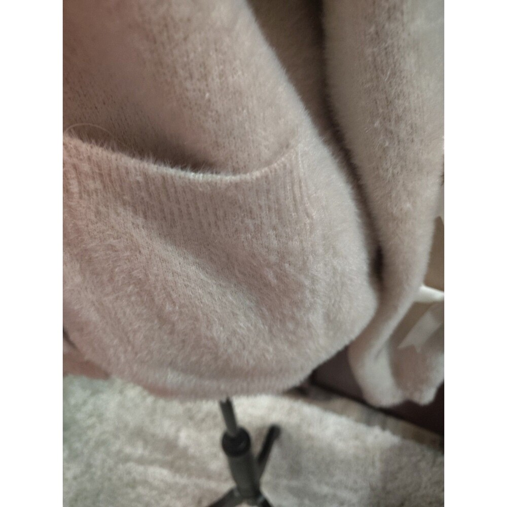 Women's Hello Kitty Graphic Cardigan Size Medium Cream Blush Soft - Picture 7 of 14
